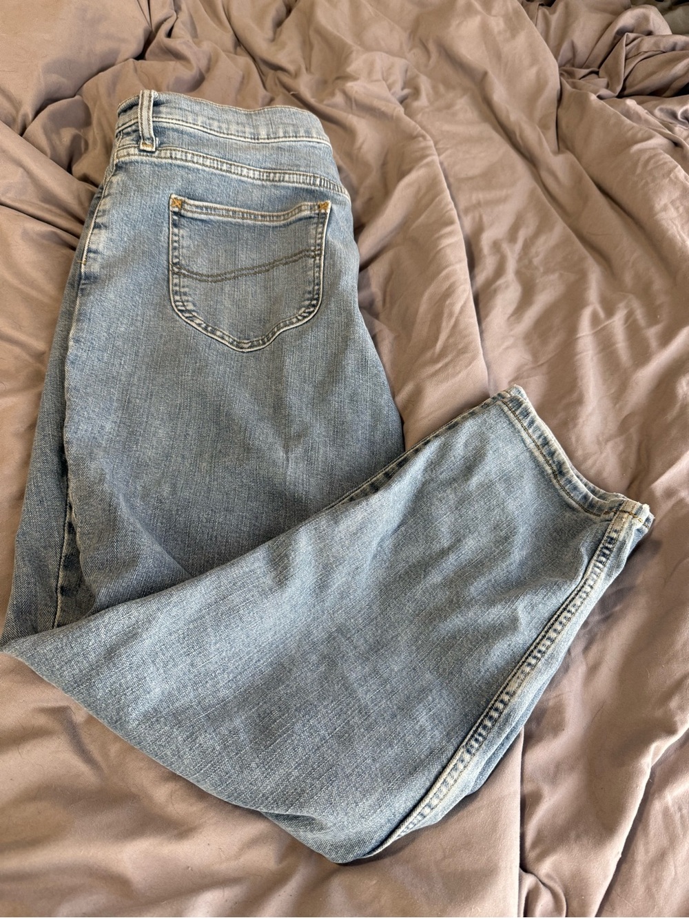 Lee Light Blue Denim Jeans with Yellow Stitching Detail - Picture 4 of 4